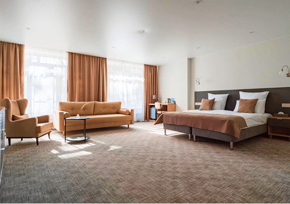 shutterstock_1786696019 2-6