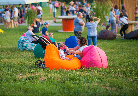 shutterstock_1786696019 3-13