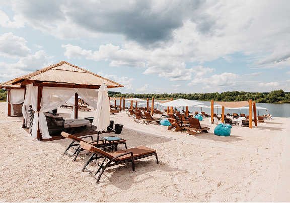 shutterstock_1786696019 3-3