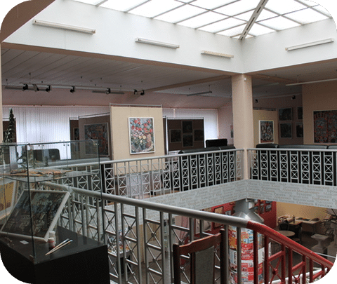 shutterstock_1786696019 4-11