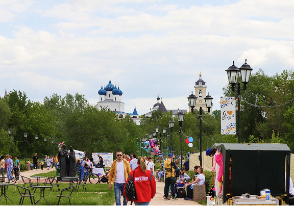 shutterstock_1786696019 4-13