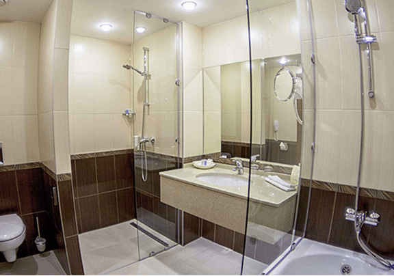 shutterstock_1786696019 4